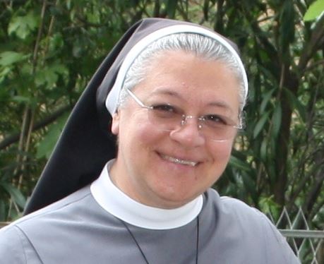 Radio Vaticano charló con nuestra Superiora General Radio Vaticano charló con nuestra Superiora General