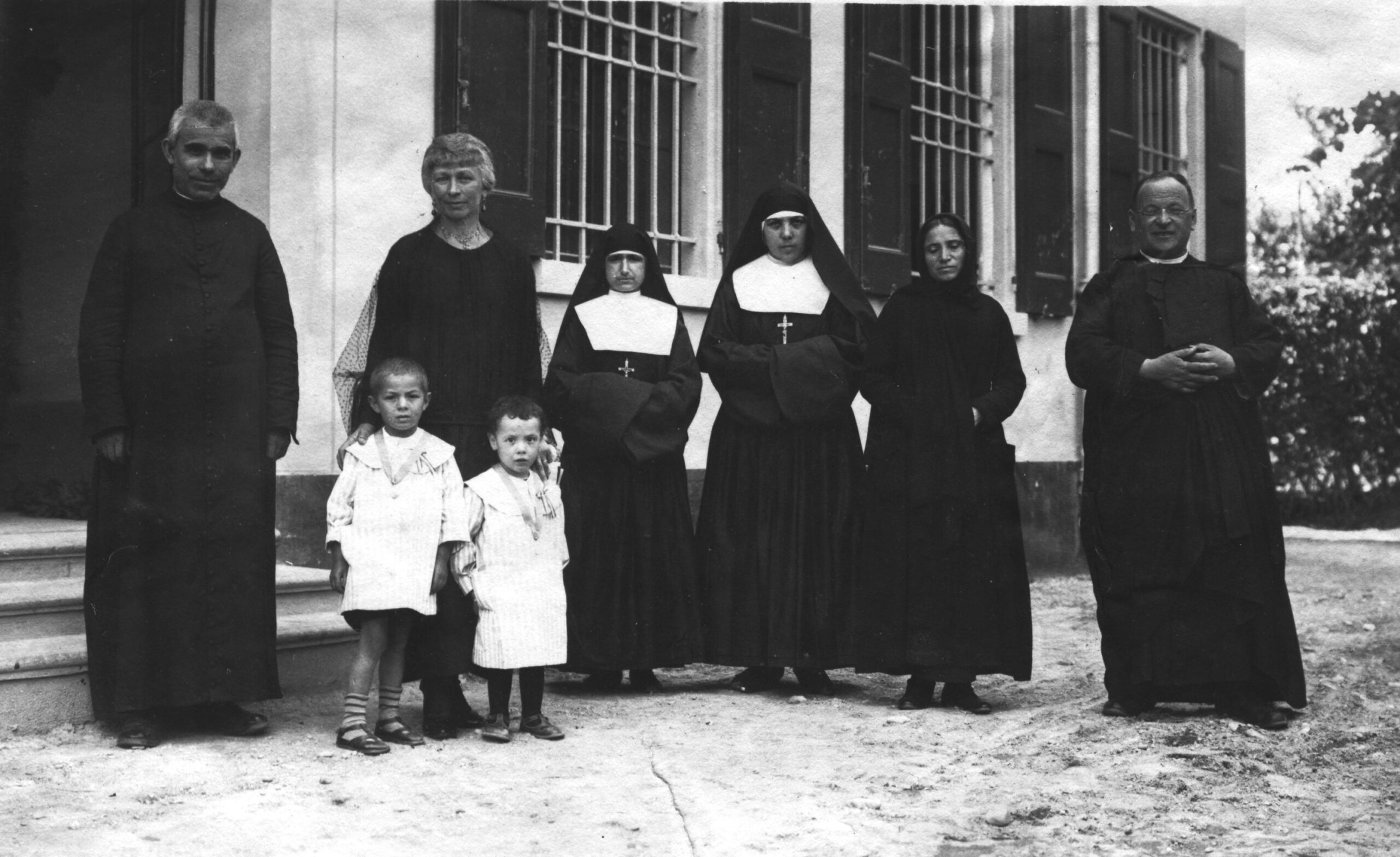 “Pequeñas Hermanas, Grandes Misioneras”