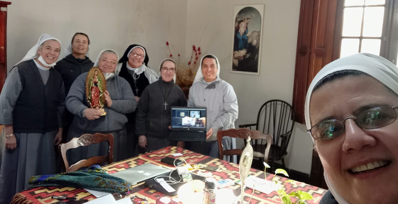 Encuentro del Consejo Provincial con nuestra Madre General