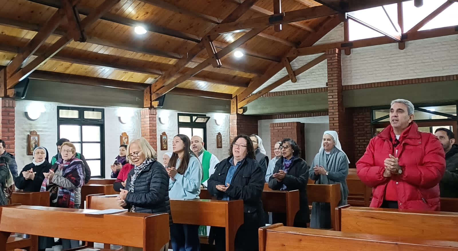 Primer retiro de la familia carismática
